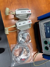 Load image into Gallery viewer, Zoll E-Series USED with CO2 &amp; Spo2, ECG , HARD PADDLES